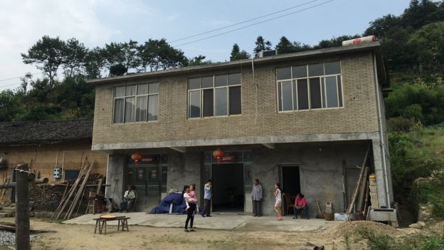 История "деревни холостяков" в Китае 4 дом