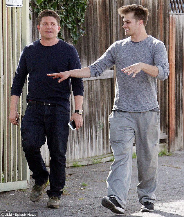 Бойфренд покойного Джорджа Майкла завел себе нового друга 2 d1