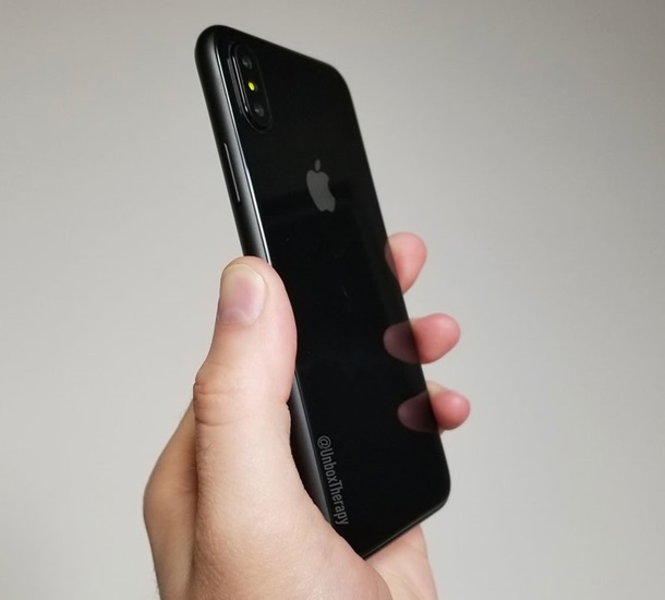 Опубликованы новые фото iPhone 8