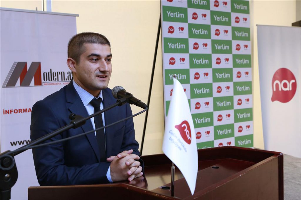 Nar вручил подарки абитуриентам, показавшим самые высокие результаты на вступительных экзаменах