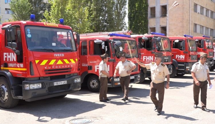 Спасатели МЧС Азербайджана отправились в Грузию
