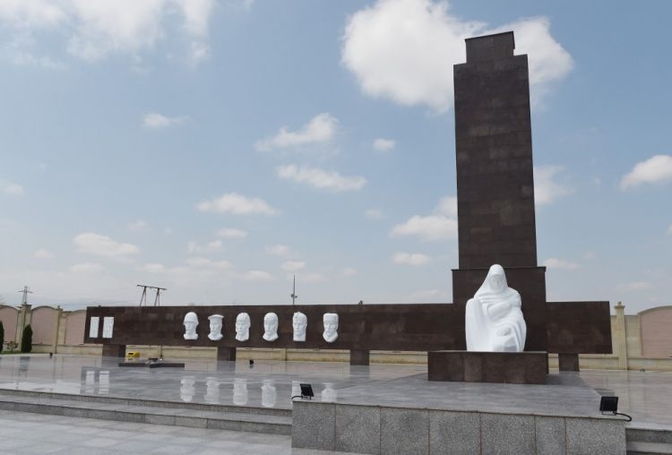 Ильхам Алиев прибыл в Гейгельский район