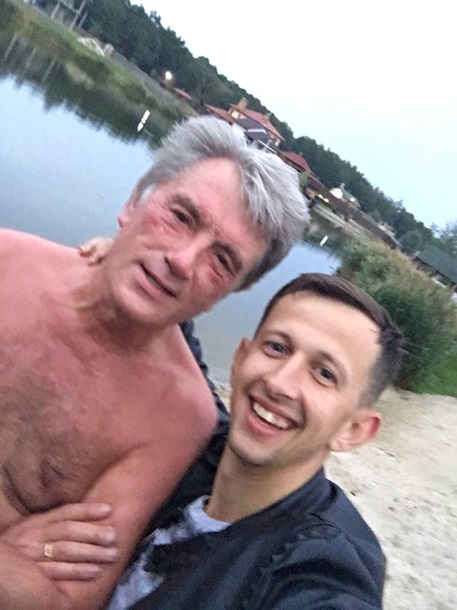 Виктора Ющенко застали в неглиже
