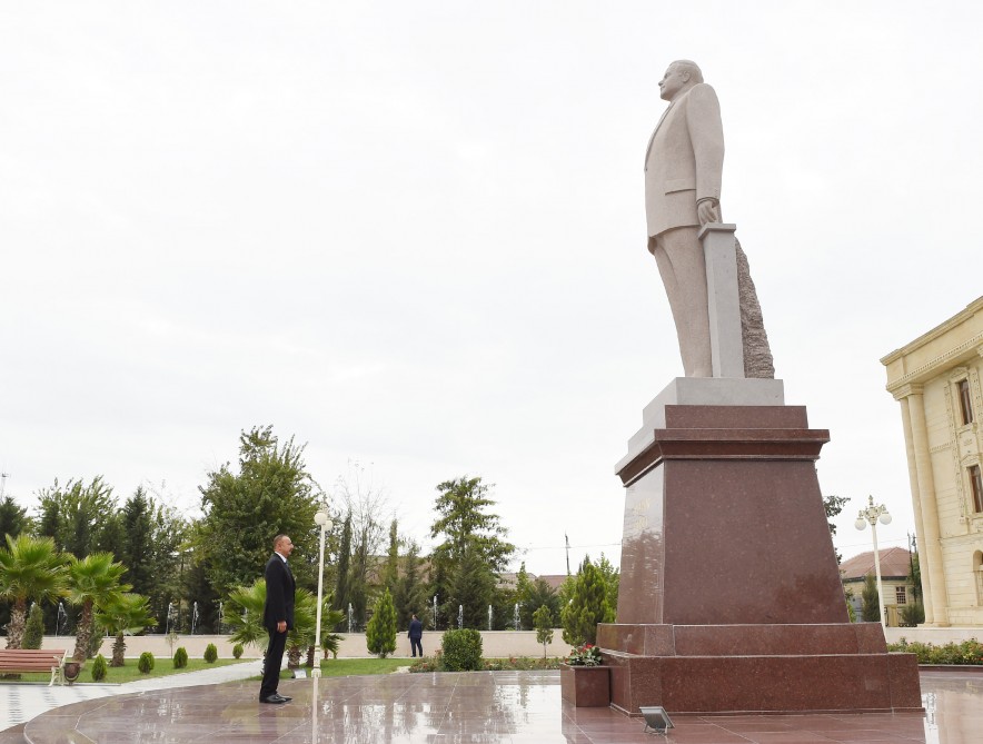 Ильхам Алиев посетил Сальянский район