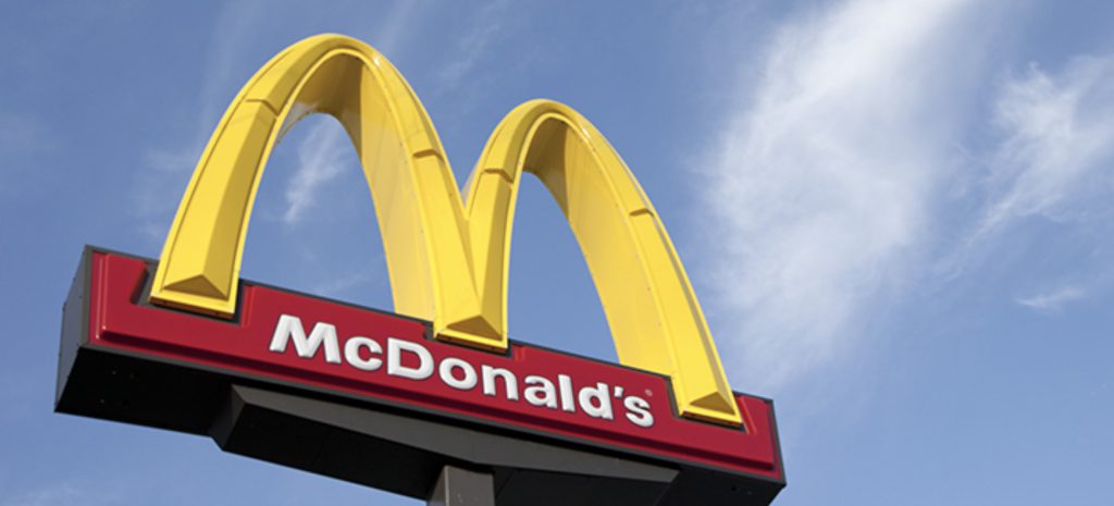 Burger King затроллил McDonald's в рекламе