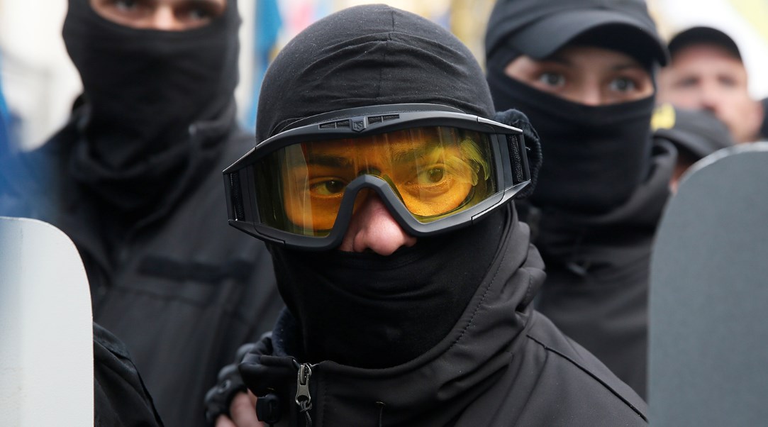 Стражи порядка применили слезоточивый газ против участников акции в Киеве