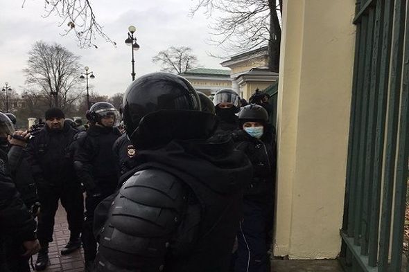 Массовые задержания в центре Москвы