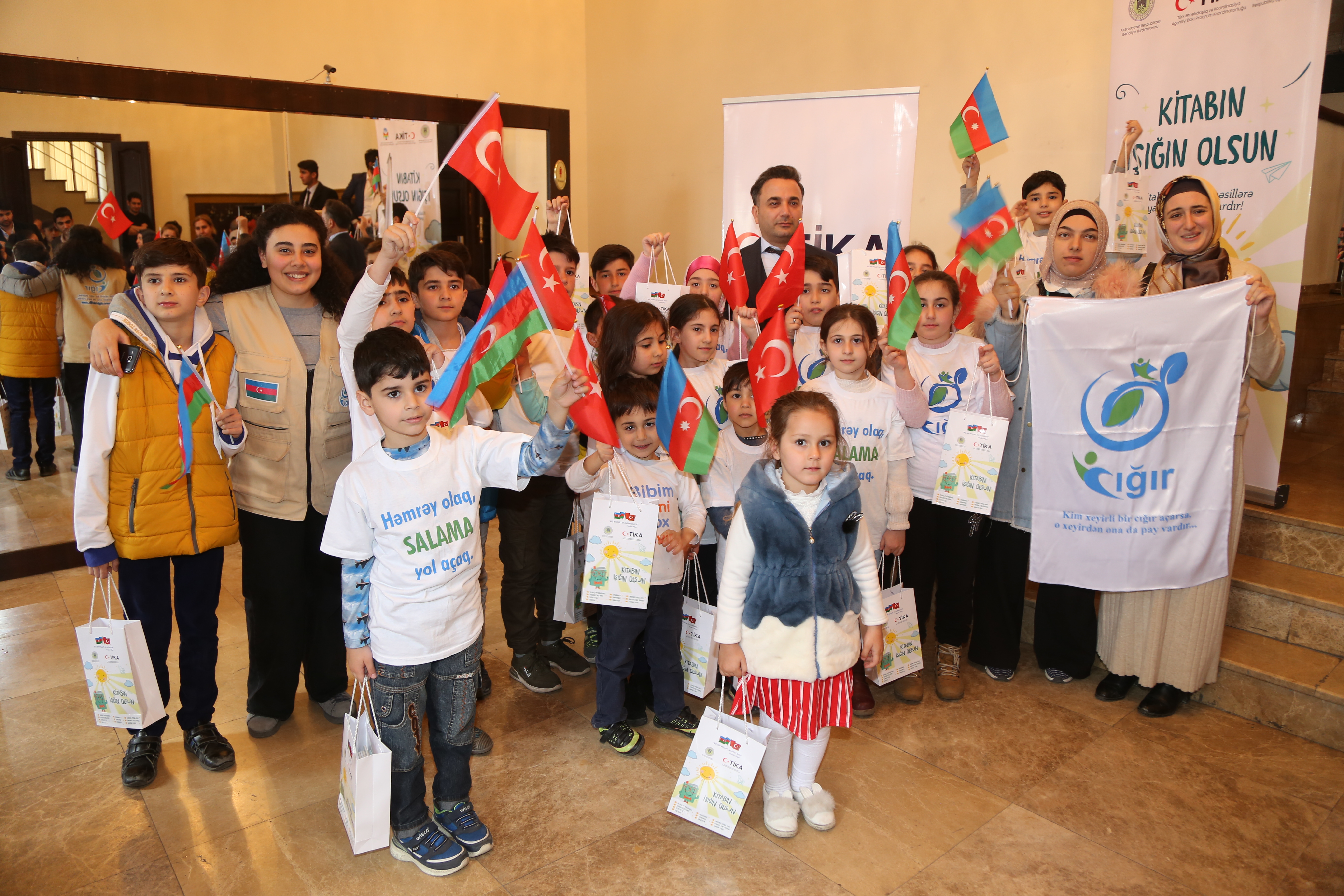 Турция передала в дар азербайджанским детям 30 тыс книг 4 Турция передала в дар азербайджанским детям 30 тыс книг