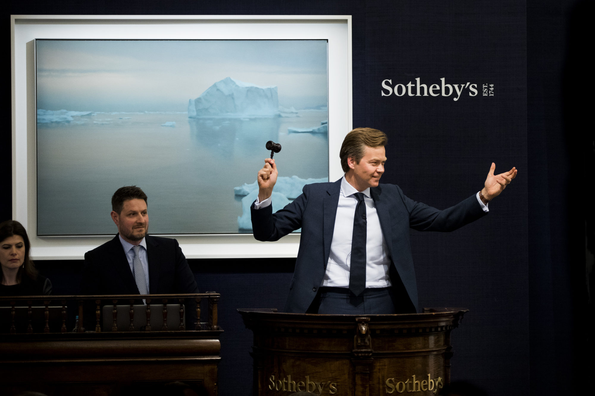 Sotheby's продан за 3,7 миллиарда долларов 2 Sotheby's продан за 3,7 миллиарда долларов
