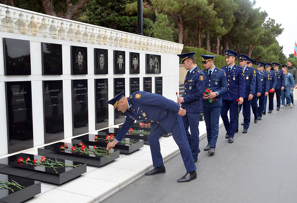 На вершину «Зяфяр» организована экспедиция «Железный кулак» 4 На вершину «Зяфяр» организована экспедиция «Железный кулак»