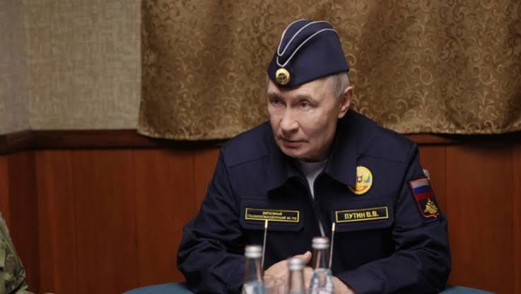 «Петухи Кремля» получат по заслугам 2 «Петухи Кремля» получат по заслугам