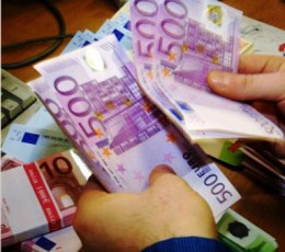 tuvalette-100-bin-euro-bulundu-9896510