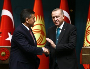 cumhurbaskani-erdogan-dan-kirgizistan-a-feto-2-10740497_o