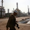 Иранский нефтяник. Архивное фото