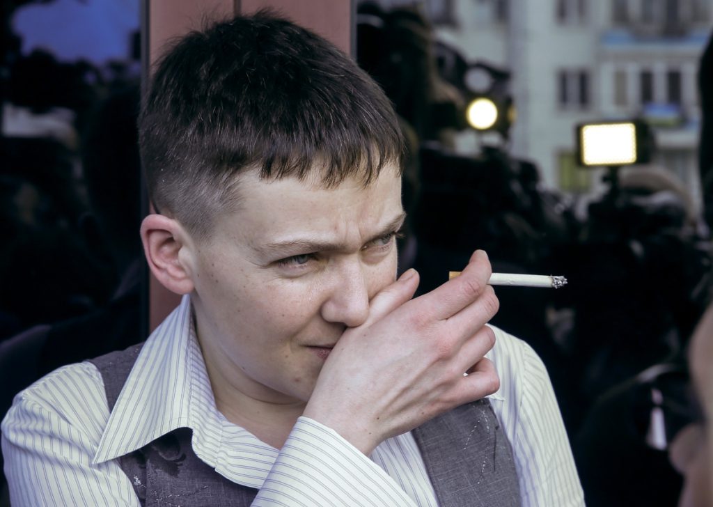 Савченко заснула на заседании в Верховной Раде