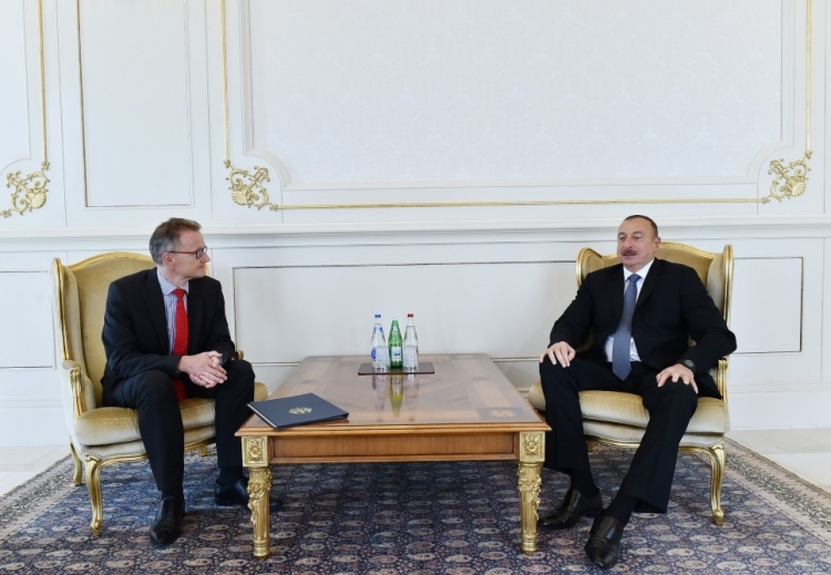 Президент Азербайджана принял нового посла Германии