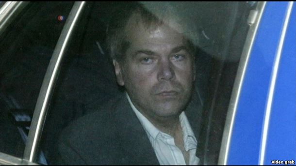 Человек, стрелявший в Рейгана 35 лет назад, выходит из психушки