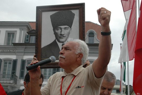 Власти Швейцарии и Ассоциация "Швейцария-Армения" выплатят Перинчеку $2560