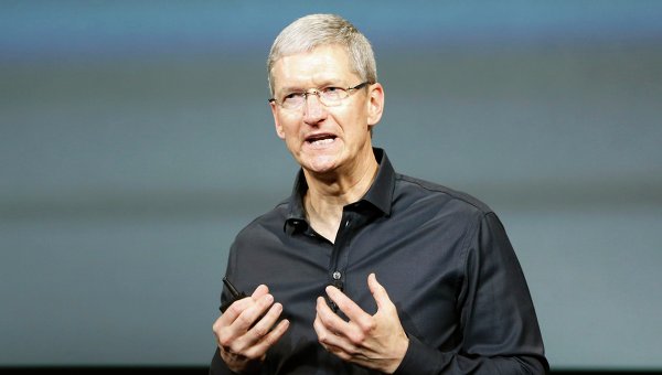 Главе Apple урезали зарплату из-за снижения продаж