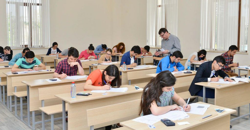 В этом году 70 тысяч абитуриентов сдадут вступительный экзамен бесплатно
