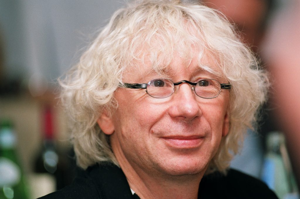 Аркадий Укупник вынужден жить в гараже