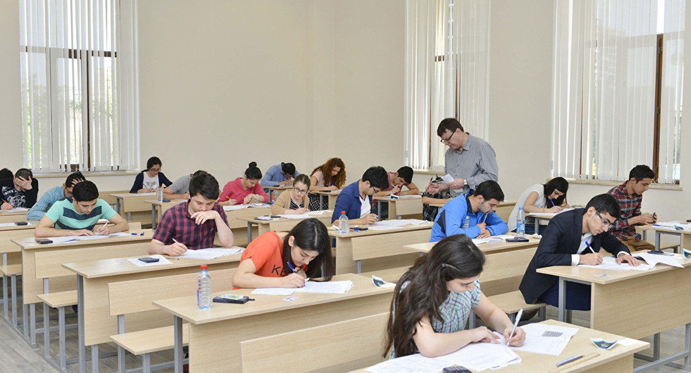Проводится первый этап выпускных экзаменов для учащихся IX классов
