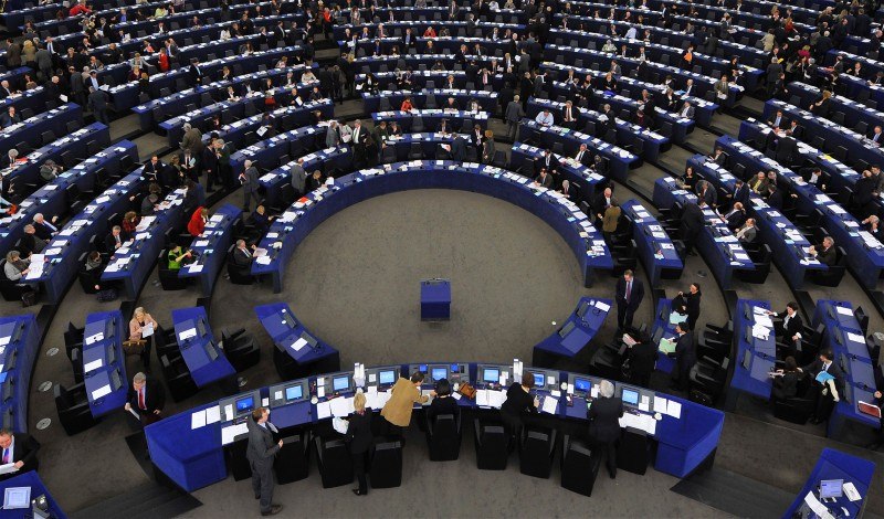 Европарламент может прекратить Brexit