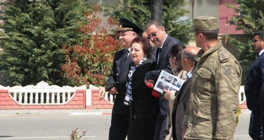 80-летней Эльмире Сулеймановой стало плохо во время шествия