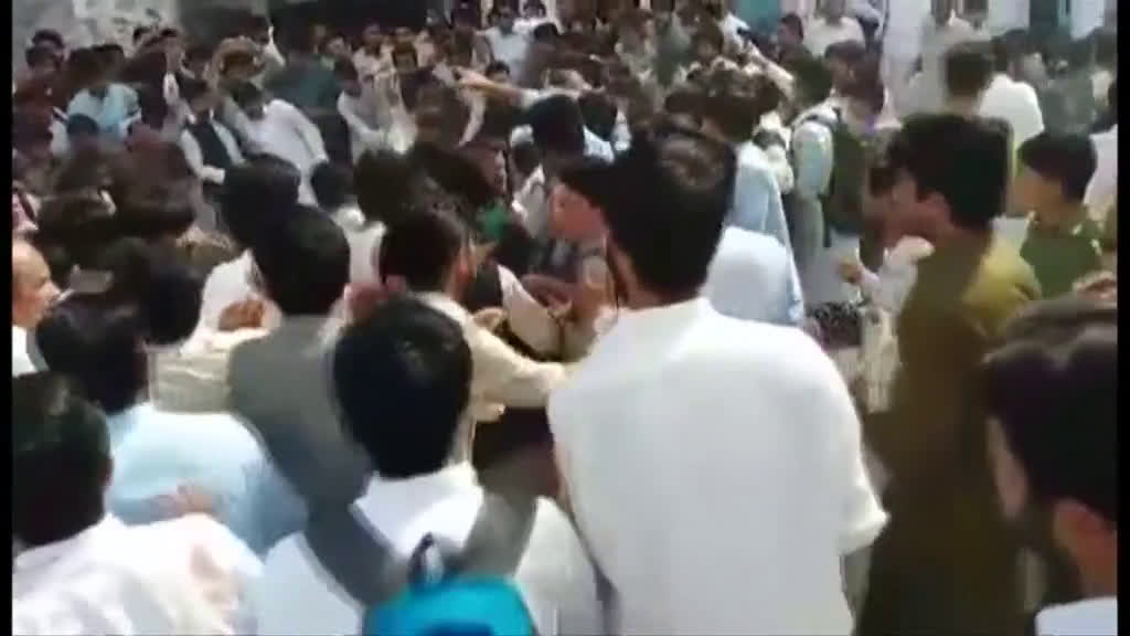 В Пакистане толпа убила студента за богохульство в Facebook