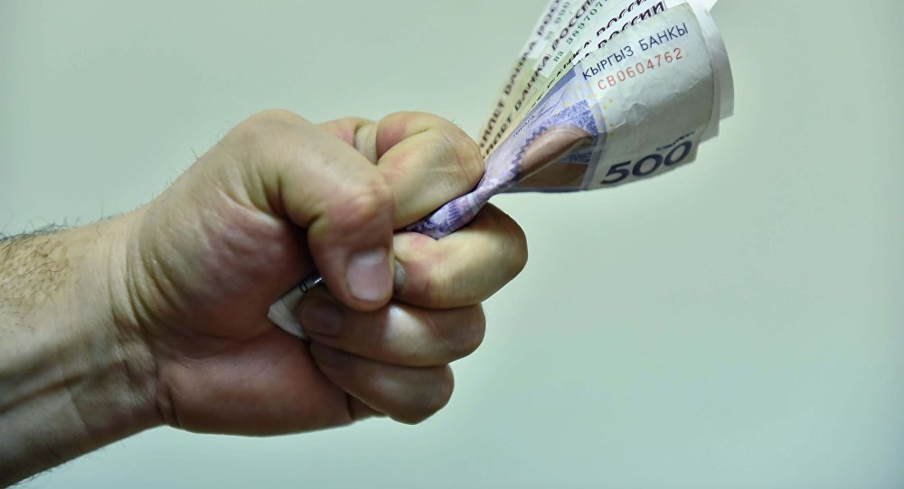 В Баку мастеру не заплатили за работу крупную сумму