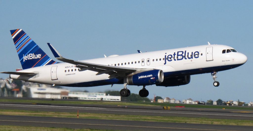 Возгорание ноутбука спровоцировало экстренную посадку лайнера JetBlue