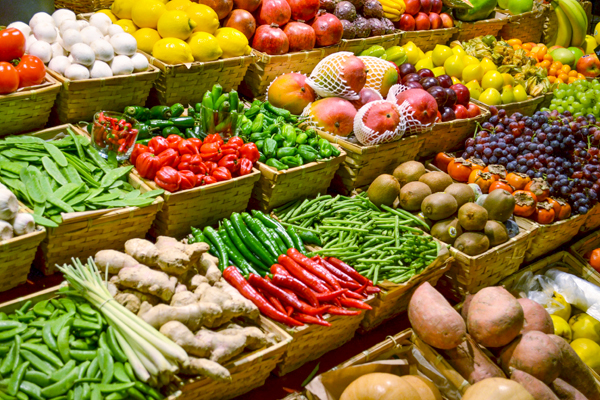 Иран заявляет о готовности снабжать Катар продуктами