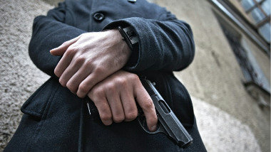 В Англии вооруженный мужчина взял в заложники сотрудников офисного центра