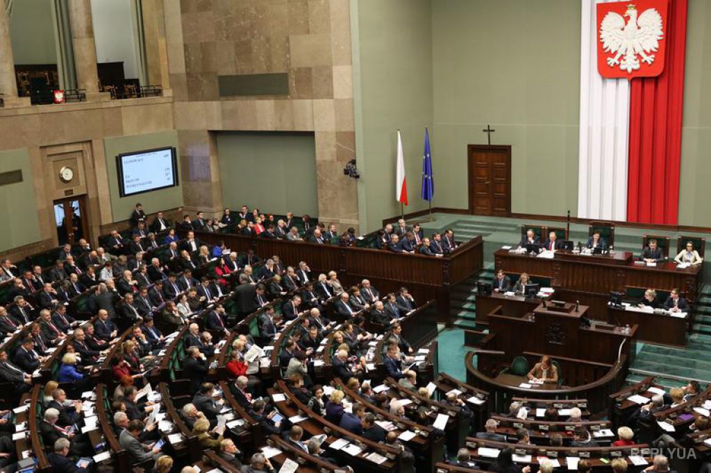 Польша пообещала подробно ответить на санкции Еврокомиссии