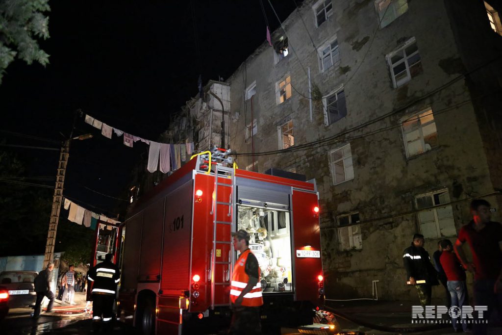 В Баку в общежитии для беженцев произошел пожар, 5 пострадавших