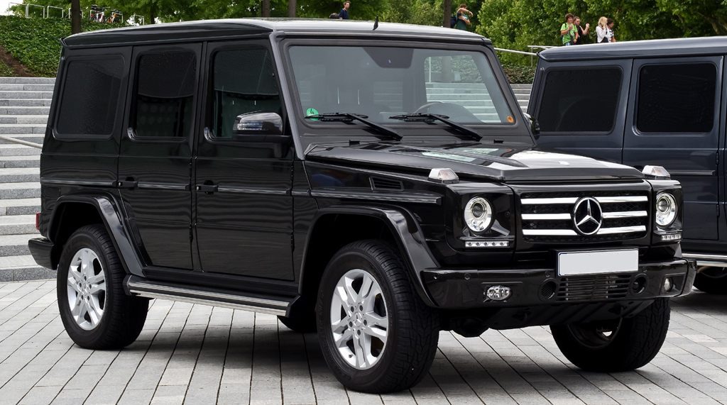 В Баку спортсмен на Mercedes Gelandewagen сбил насмерть пешехода