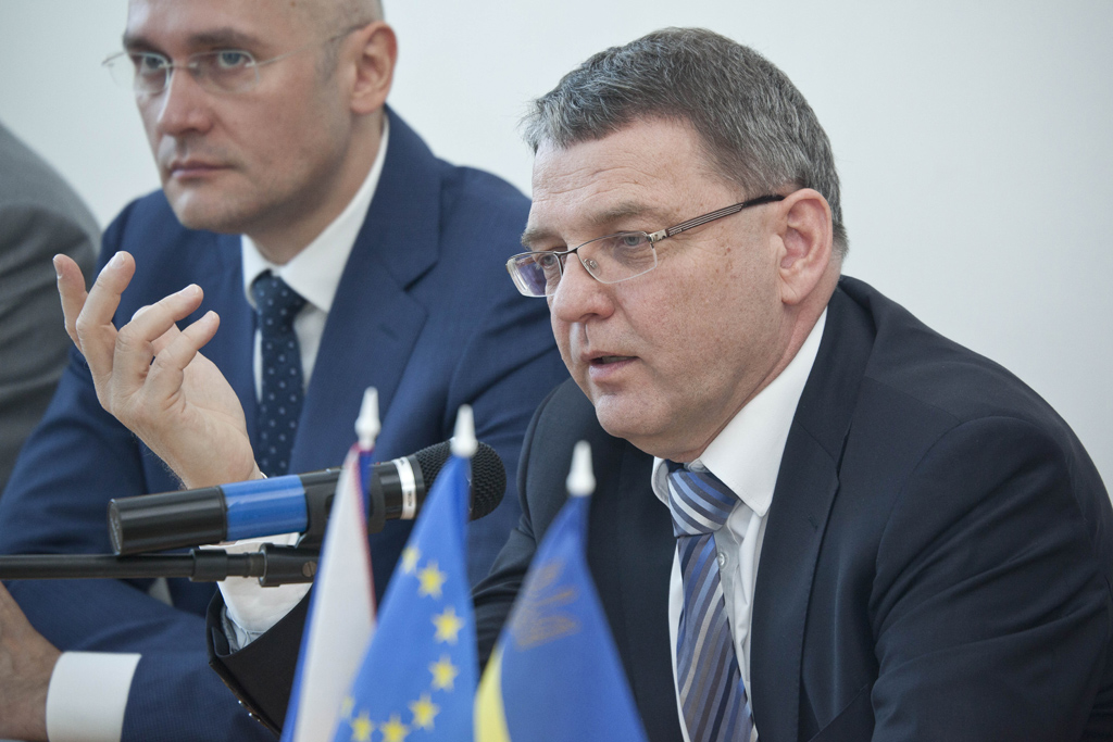 В СЕ рассчитывают на прогресс в решении конфликта в Карабахе