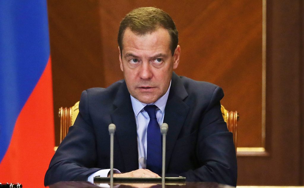 Bloomberg назвал кандидатов на замену Медведева после выборов президента в России