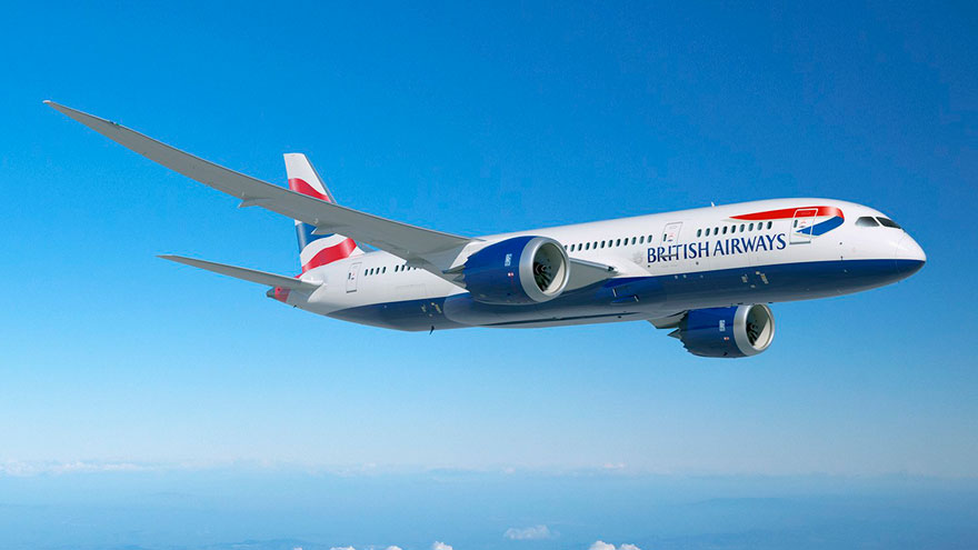 Борт British Airways аварийно приземлился в Баку