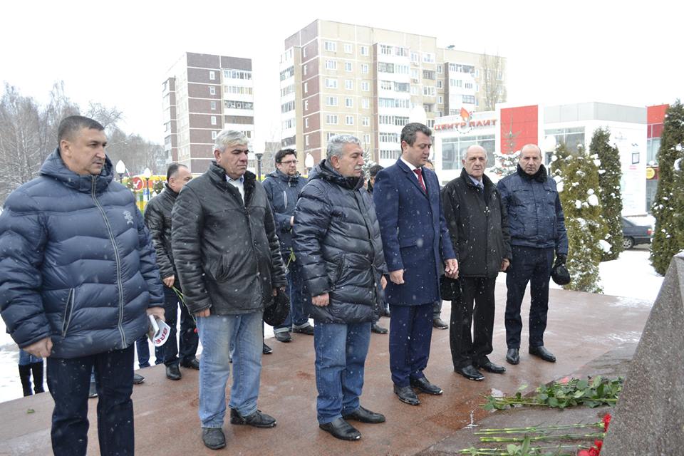 В Ульяновске прошла акция памяти Гейдара Алиева