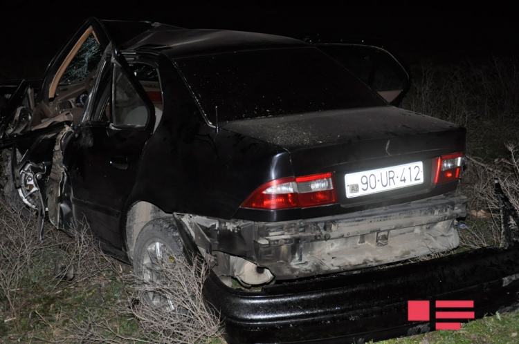 В результате ДТП в Сабирабаде погиб 1 человек, еще 8 пострадали