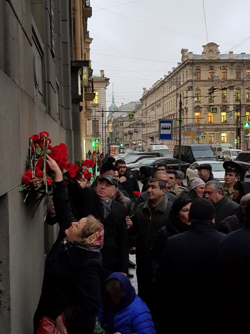 В Санкт-Петербурге прошла акция памяти Гейдара Алиева