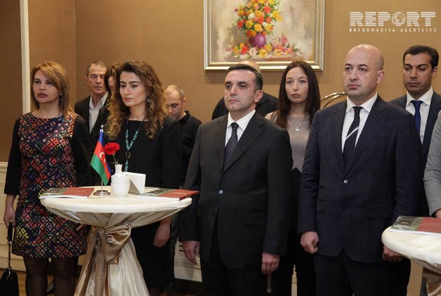 В Батуми прошла акция памяти Гейдара Алиева