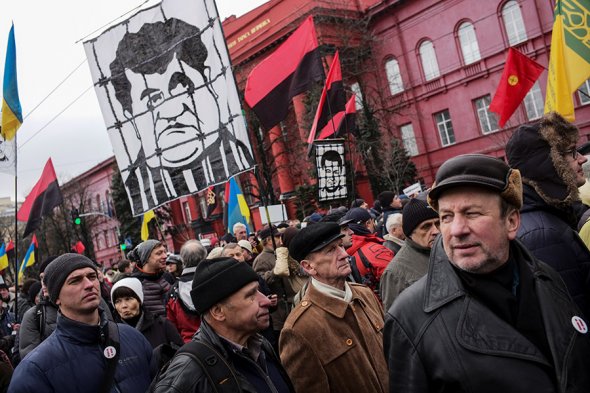 Участники акции в Киеве требовали отставки Порошенко