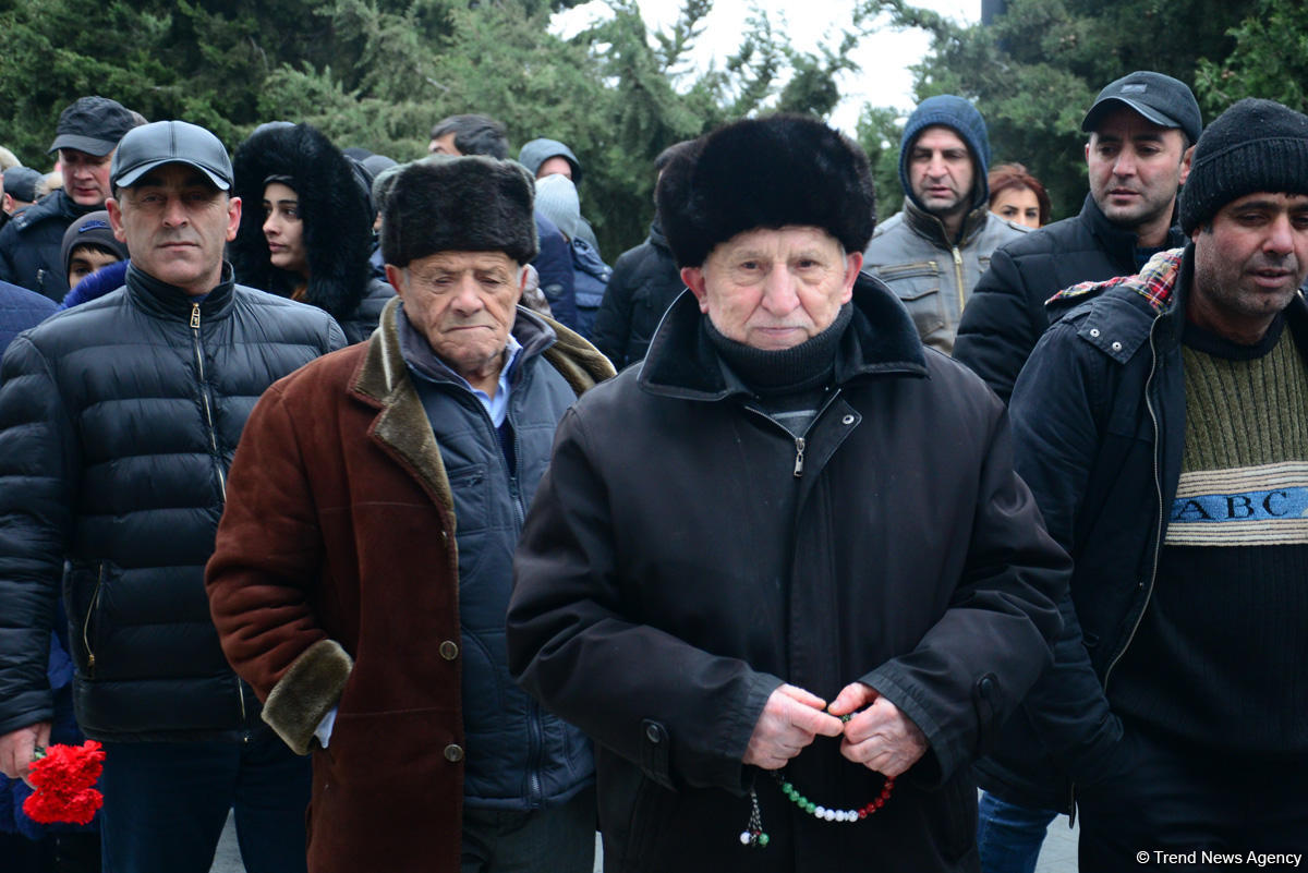 Азербайджан чтит память героев 20 Января