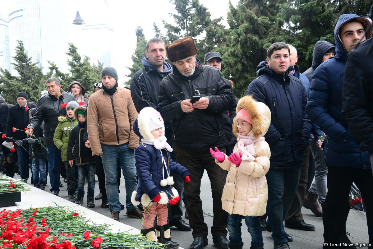 Азербайджан чтит память героев 20 Января