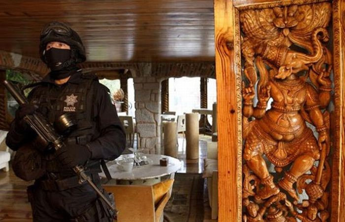 После ареста крупного мексиканского наркобарона полицейские обнаружили...
