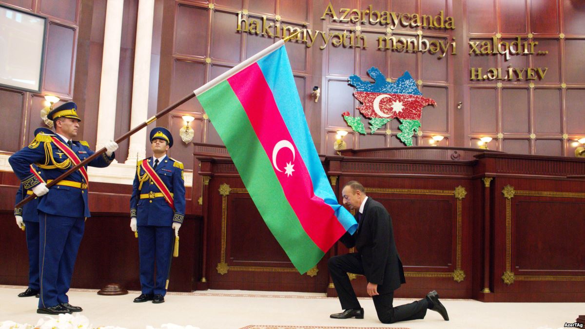 Правящая партия подняла планку требований
