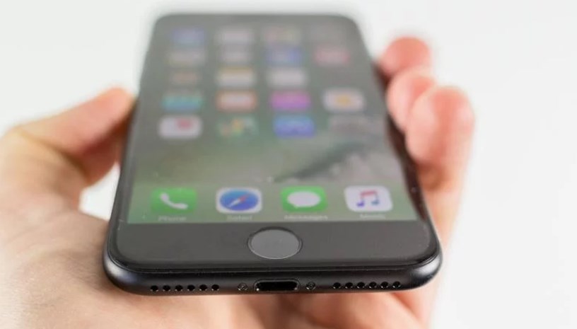 iPhone 7 можно будет починить бесплатно