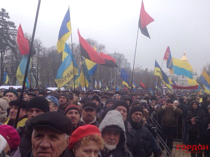 В Киеве сторонники Саакашвили вновь требуют отставки Порошенко